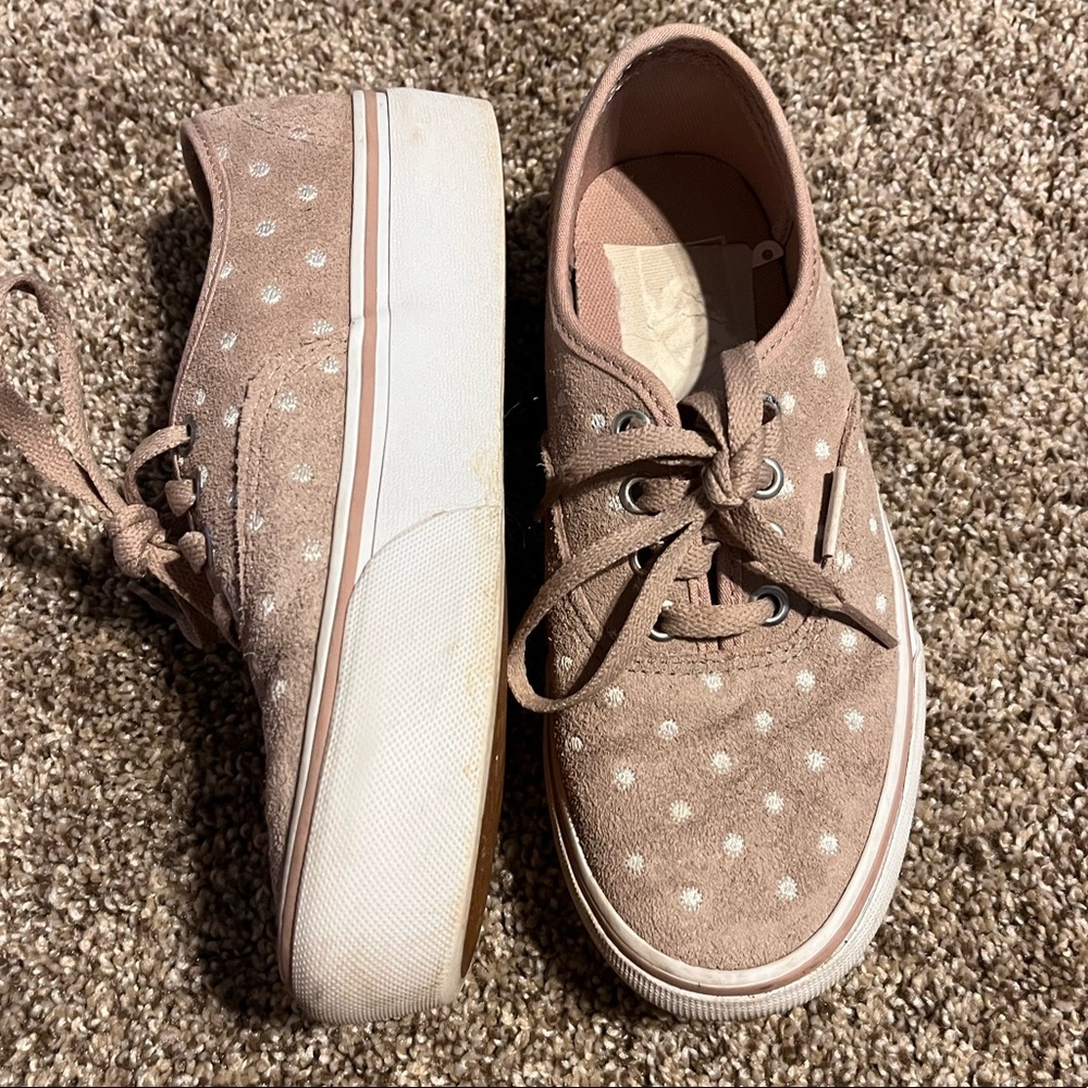 PLATFORM PINK SUEDE VANS